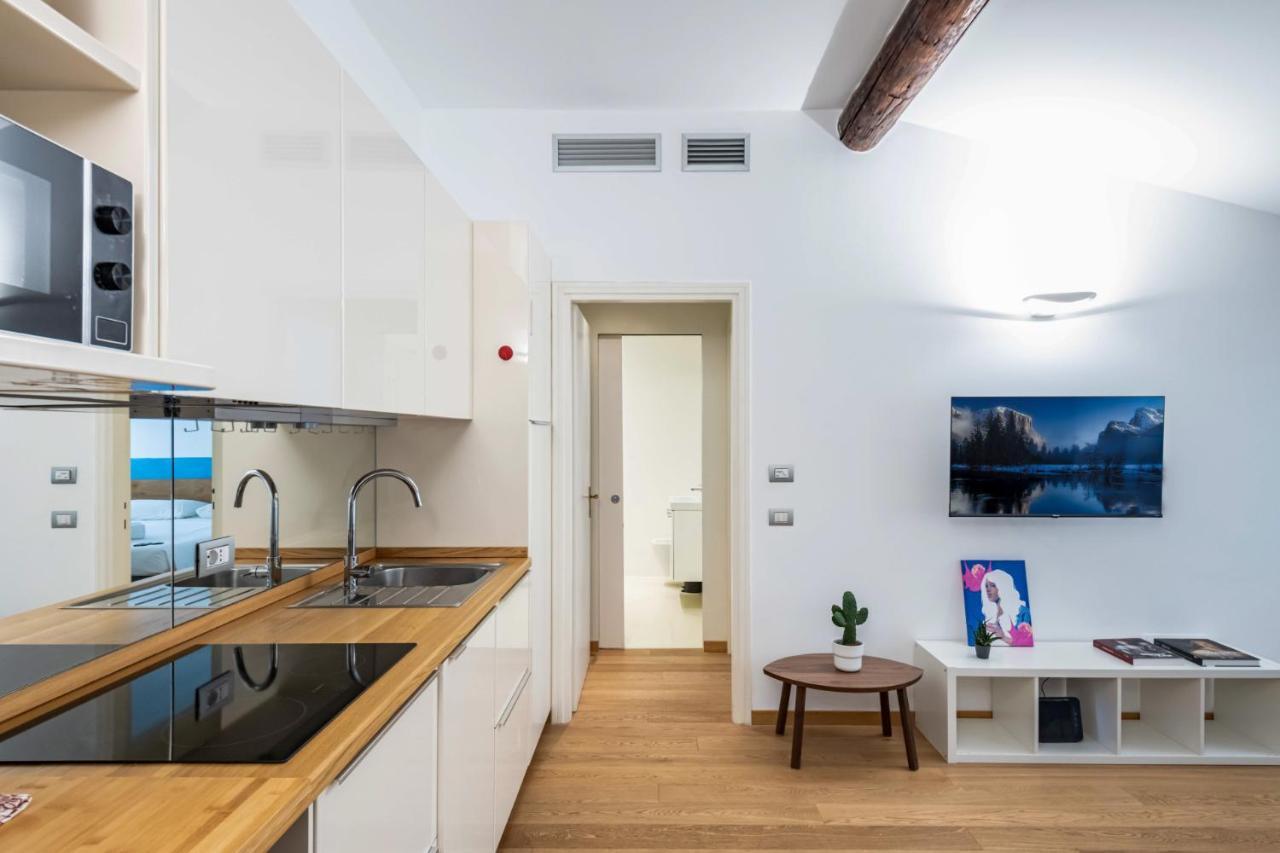 Easylife - Romantico Appartamento Sulla Darsena Milano Eksteriør bilde